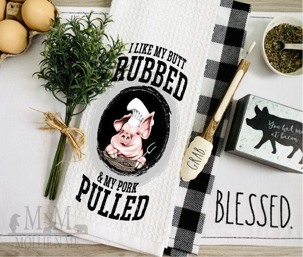 Funny Pig Waffle Towel: Farmhouse Kitchen Decor